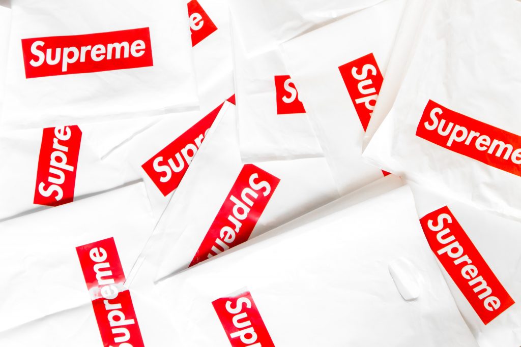 Supreme Logo